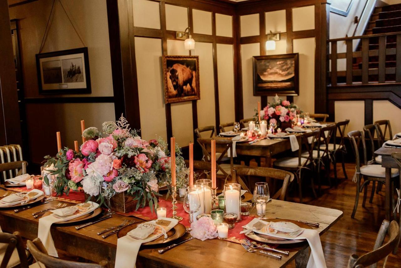 فندق سكاجاويا هوتل Three Forks المظهر الخارجي الصورة